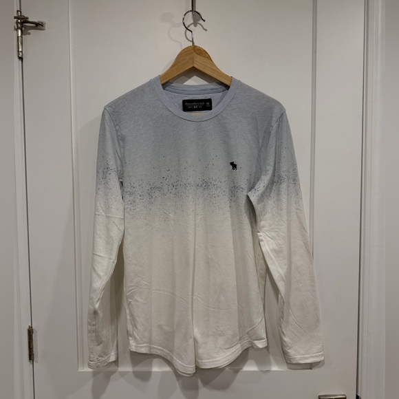 Abercrombie & Fitch Other - Abercrombie & Fitch Blue and White Long Sleeve Tee
